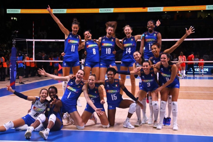 A Milli Kadın Voleybol Takımı, FIVB Milletler Ligi Yarı Final'inde İtalya'ya kaybetti
