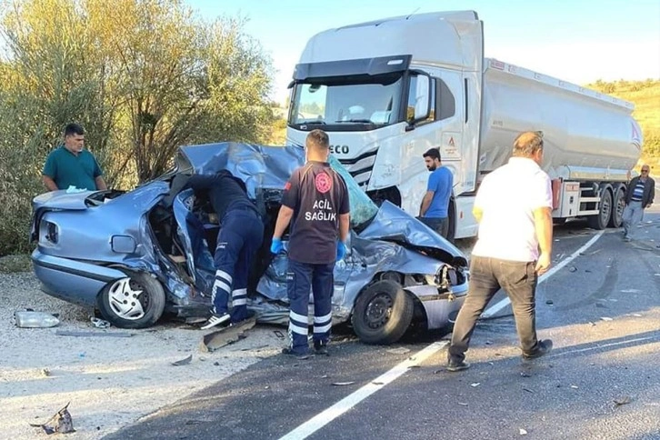 Antalya'da trafik kazası 4 ölü, 1 yaralı
