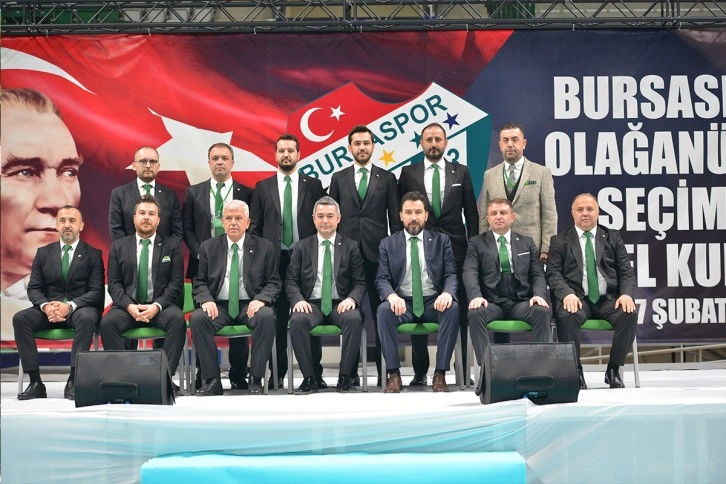 Bursasporlu üç yönetici görevinden ayrıldı