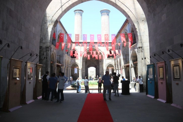 ‘İman Ayetleri Hat Sergisi’ Erzurum’da sanatseverlerle buluştu