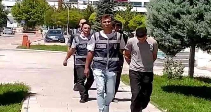Konya'da 2 bin litre akaryakıt çalan hırsızlar yakalandı