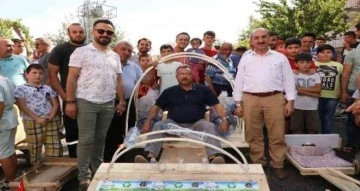 Adana’da tahta arabalar yarıştı