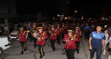 Akşehir Onur Günü, fener alayı ve Jandarma Bandosu konseri ile final yaptı