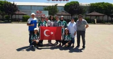 Alaçamspor bocce takımı Türkiye’yi temsil edecek