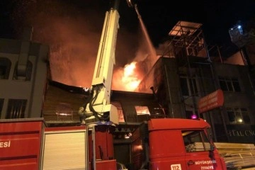 Ankara’da ahşap dükkânında yangın çıktı