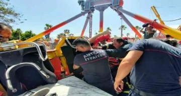 Antalya’da lunaparkta salıncak platformdan çıktı, 3 çocuk yaralandı