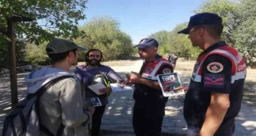 Aydın’da jandarma ekipleri aile içi şiddet ve orman yangınlarına dikkat çekti