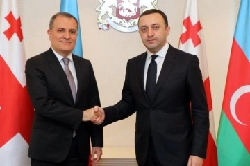 Azerbaycan Dışişleri Bakanı Bayramov, Gürcistan Başbakanı Garibaşvili ile görüştü