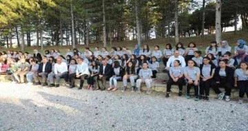 Bakan Kasapoğlu Atabey Gençlik Kampı’nda gençlerle buluştu