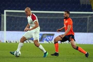 Başakşehir, Konferans Ligi'nde avantajı son dakikalarda kaçırdı