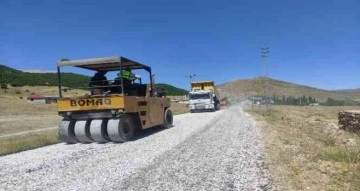 Başkan Büyükkılıç: “Kırsal mahallelere 2 ayda 276 kilometre asfalt kaplama çalışması yaptık”