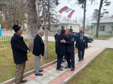 Başkan Oprukçu Türkiye Muharip Gaziler Derneği’ni ziyaret etti
