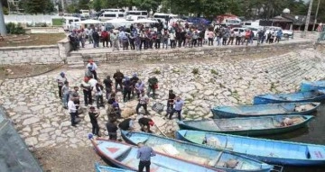 Beyşehir Gölü’nde yeni balık av sezonu dualarla açıldı