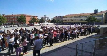 Beyşehir’de 14 bin öğrenci karne sevinci yaşadı