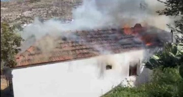 Bodrum’da müstakil ev alev alev yandı