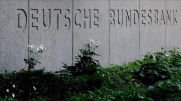Bundesbank, Almanya'da enflasyon tahminini ikiye katlayarak daha zayıf büyüme öngördü