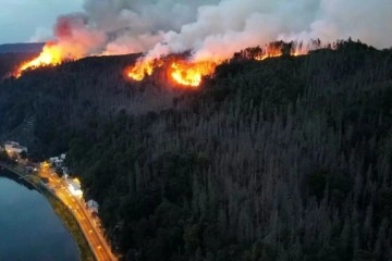 Çekya’da milli parktaki yangın 3 gündür söndürülemiyor