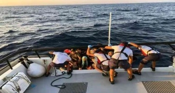 Datça’da 186 düzensiz göçmen kurtarıldı