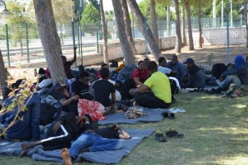 Didim açıklarında 47 düzensiz göçmen yakalandı