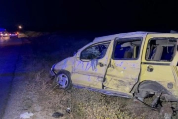 Eskişehir'deki feci kaza: 1 kişi öldü, 2’si ağır 4 kişi yaralandı