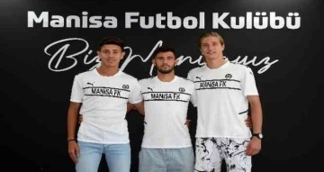 Genç futbolcular Ayberk, Berke ve Arda profesyonel oldu