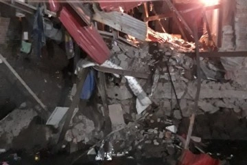 Hindistan’da bina çöktü: 1 ölü, 16 yaralı