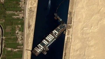 IMF: Süveyş Kanalı’ndaki ticaret 2 ayda yüzde 50 azaldı