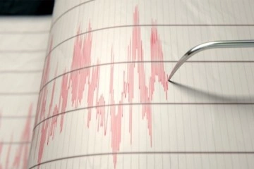 İran’da 5.4 büyüklüğünde deprem!