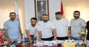 İş adamı Eviz, 6. Kez Kuşadasıspor’a ana sponsor oldu