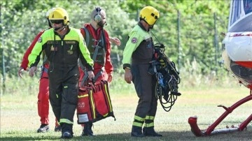 İtalya'da düşen helikopterin enkazında 5 kişinin cansız bedenlerine ulaşıldı