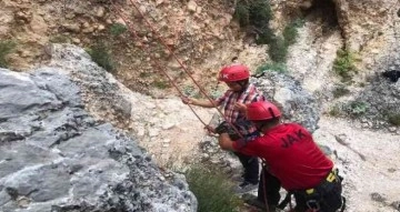 Jandarmadan öğretmen ve öğrencilere dağcılık eğitimi