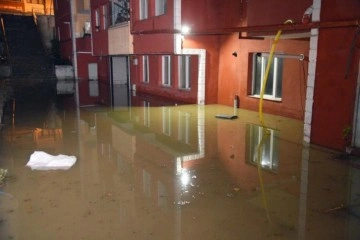 Kastamonu'da sel! 400 ev ve işyerini su bastı