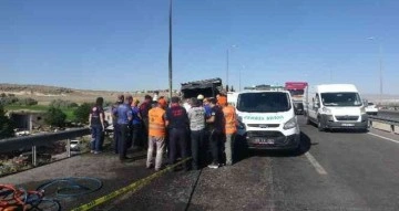 Kayseri’deki feci kazada yanarak can veren 2 kişinin cenazesi morga kaldırıldı
