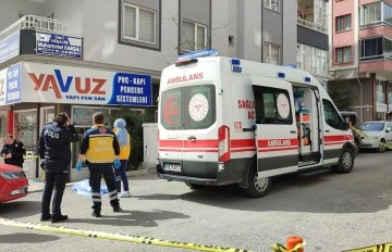 Konya'nın Seydişehir ilçesinde altıncı kattaki evinin balkonundan düşen kadın hayatını kaybetti.