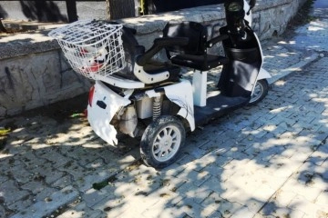 Konya’da elektrikli bisiklet ile otomobil çarpıştı: 2 yaralı