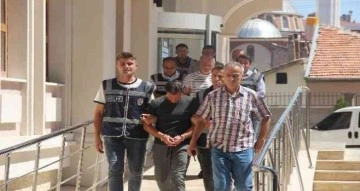 Konya’dan 100 bin liralık döviz çalan şahıslar Adana’da yakalandı