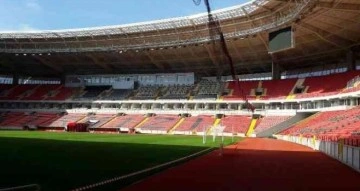 Konyaspor-Hatayspor kozlarını Eskişehir’de paylaşacak