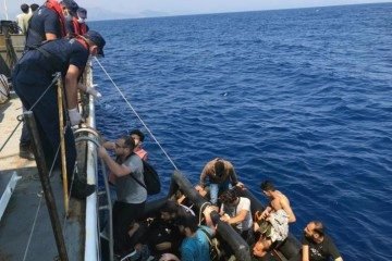 Marmaris’te 44 düzensiz göçmen kurtarıldı