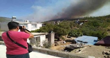 Mersin’deki orman yangını sürüyor: 30 ev tedbiren boşaltıldı