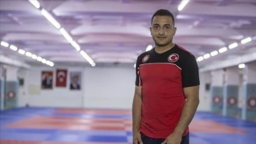 Milli judocu Bilal Çiloğlu önce sakatlığını, sonra rakiplerini yenmek istiyor