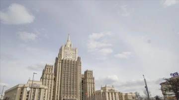 Rusya'dan 49 İngiliz gazeteci, ordu ve savunma sanayi temsilcisine yaptırım kararı