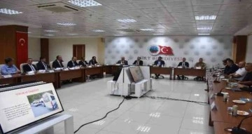Siirt Valisi Hacıbektaşoğlu başkanlığında okul güvenliği toplantısı gerçekleştirildi