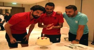 Sivasspor’da kaleci Muammer için sürpriz doğum günü kutlaması