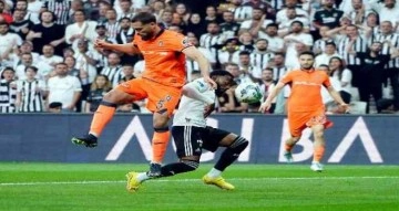Spor Toto Süper Lig: Beşiktaş: 0 - Başakşehir: 0 (İlk Yarı)