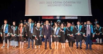 SÜ Uluslararası İlişkiler Bölümünden 219 öğrenci mezun oldu