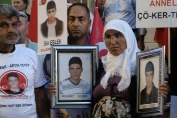 Terör örgütü PKK’ya başkaldıran ailelerin evlat nöbeti dördüncü yılında