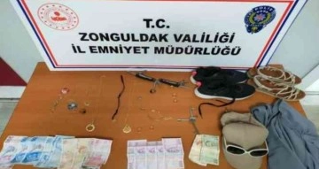 Zonguldak’ta üç evi soyan hırsızlık şüphelileri yakalandı